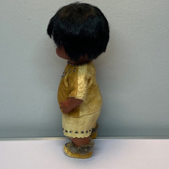 Vintage 1960's Alaskan Canadian Native American Inuit Doll with Real Fur - Picture 13 of 13